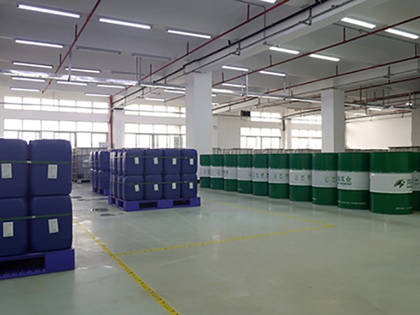 IM电竞新材生产车间